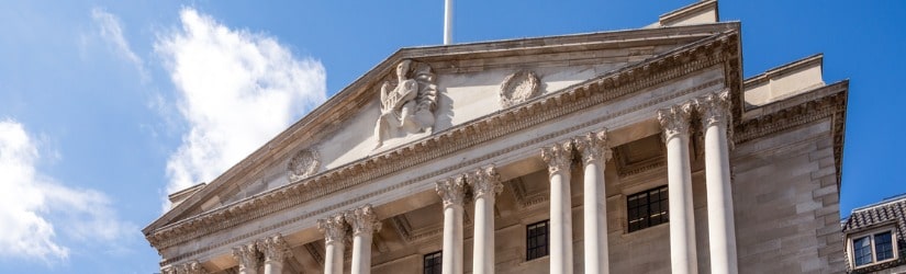 Drapeau de l'Union flottant sur la Banque d'Angleterre.
