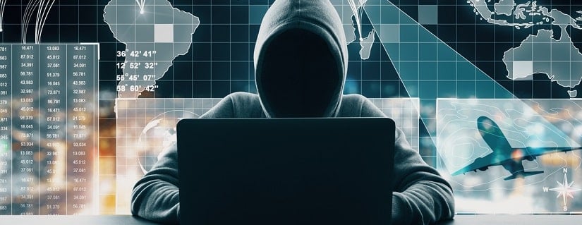Hacker utilise un laptop