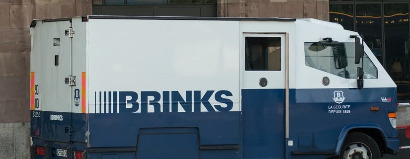 Camion Brinks garé.