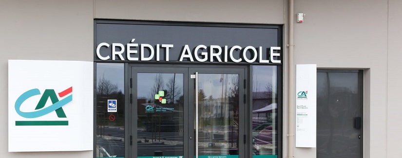Crédit Agricole est un réseau français de banques coopératives et mutuelles regroupant les 39 Caisses régionales du Crédit Agricole.