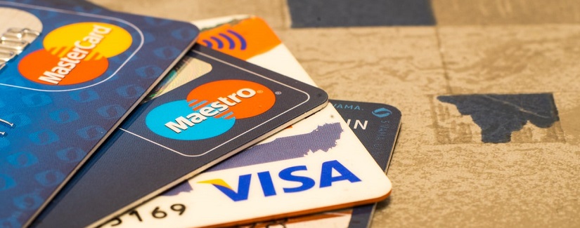 Gros lot de cartes de crédit, Visa et MasterCard débit et électronique.