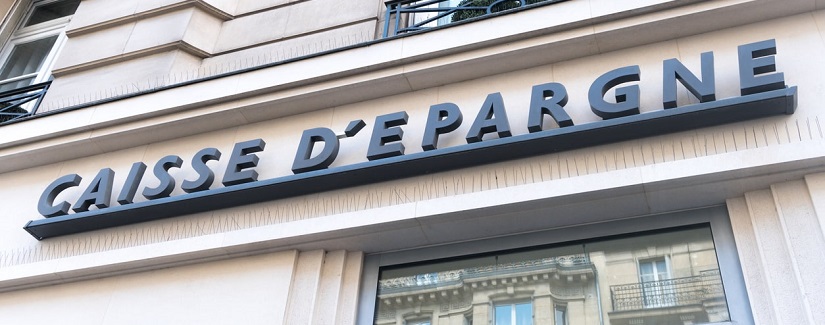 Caisse d’épargne signe à l’extérieur d’une succursale locale. C’est un groupe bancaire semi-coopératif français.