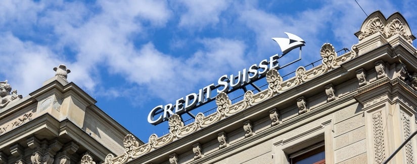 Crédit Suisse dans le centre financier suisse de la ville de Zurich. Crédit Suisse est la deuxième plus grande banque suisse.