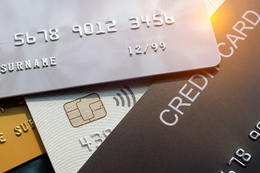 cartes bancaires avec numéros visible